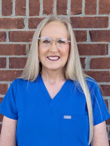 Vicki, Hygienist